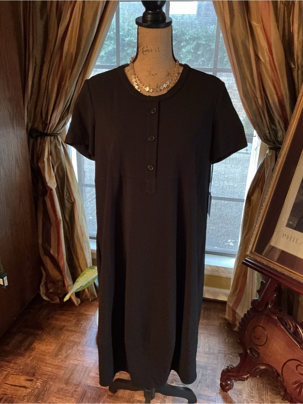 Short-Sleeve Black Button-Front Midi Dress